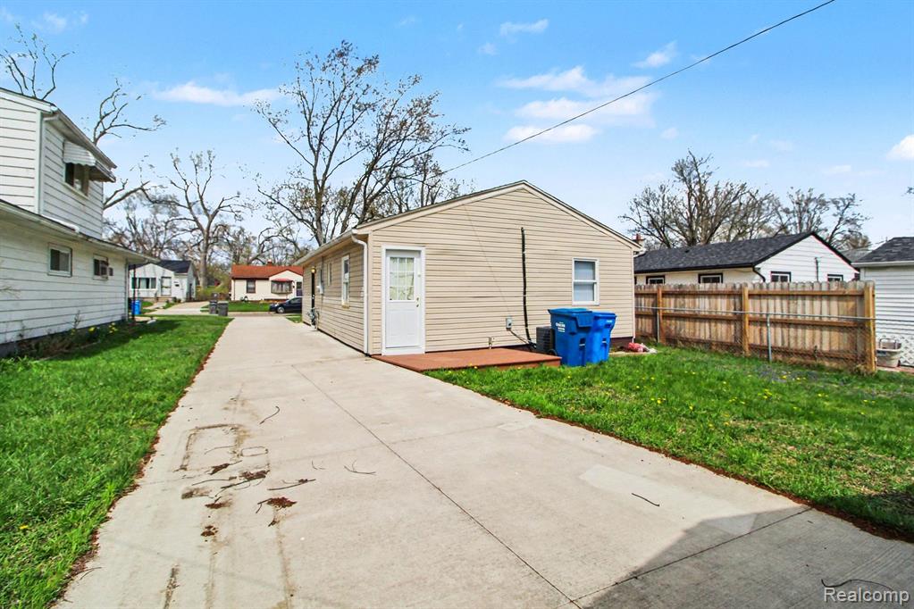 27025 Notre Dame Street Inkster, MI 48141 - Photo 26 of 27