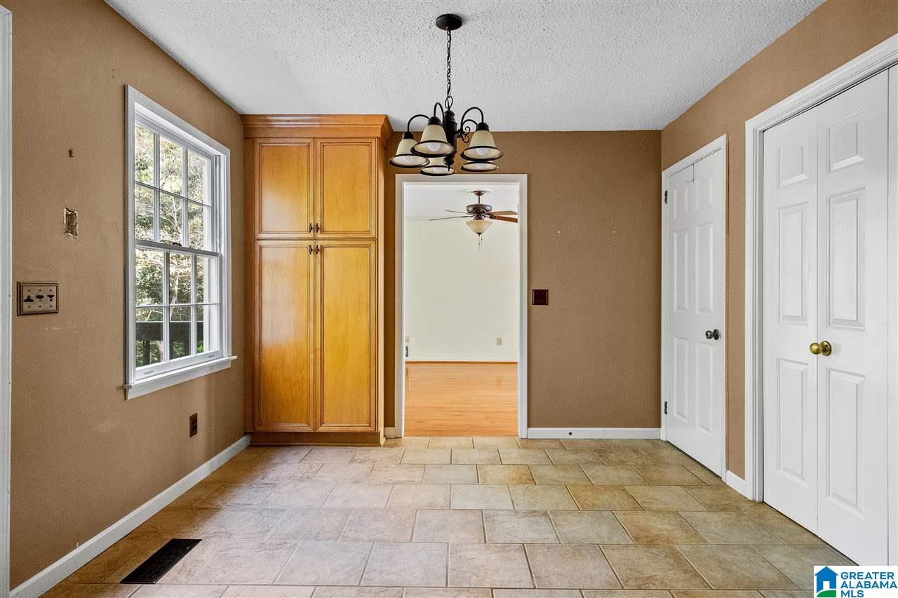 5147 Colonial Park Road Birmingham, AL 35242 - Photo 11 of 33