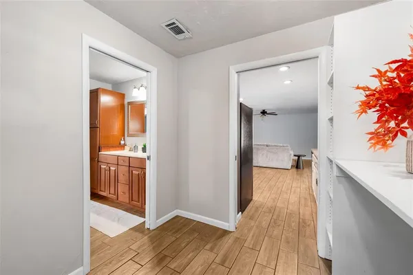 $520,000 | 8604 Northwest 1st Avenue, Gainesville, FL 32607