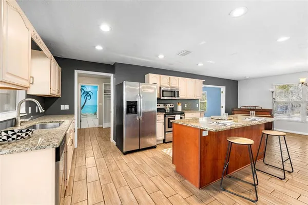 $520,000 | 8604 Northwest 1st Avenue, Gainesville, FL 32607