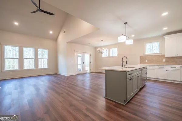 $565,000 | 108 Waterside Drive, Eatonton, GA 31024