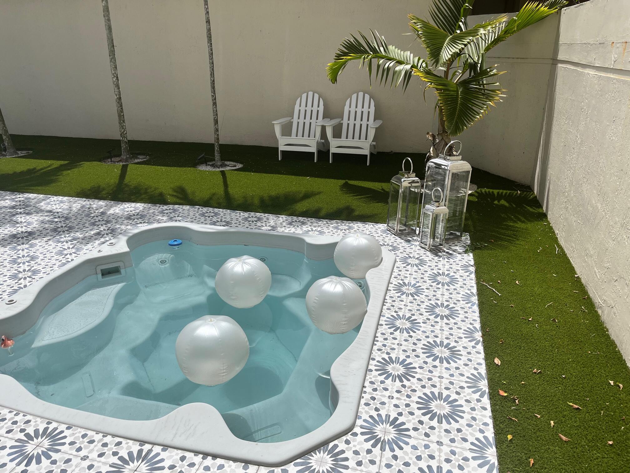 5183 Northwest 25th Way Boca Raton, FL 33496 - Photo 12 of 29 Hot Tub