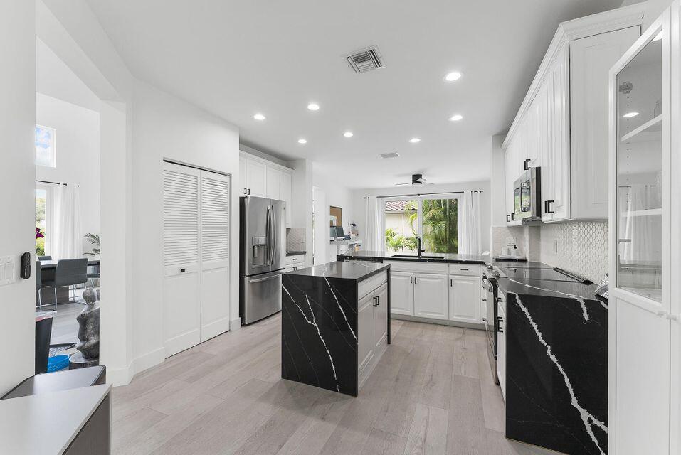 5183 Northwest 25th Way Boca Raton, FL 33496 - Photo 13 of 29 Kitchen