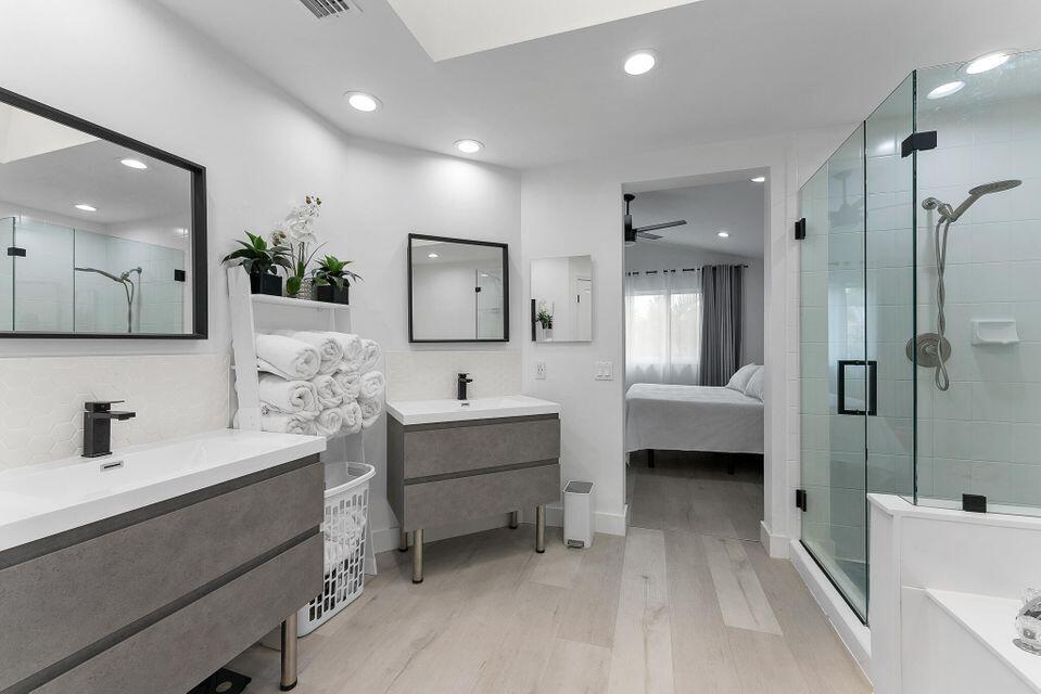 5183 Northwest 25th Way Boca Raton, FL 33496 - Photo 21 of 29 Master Bath