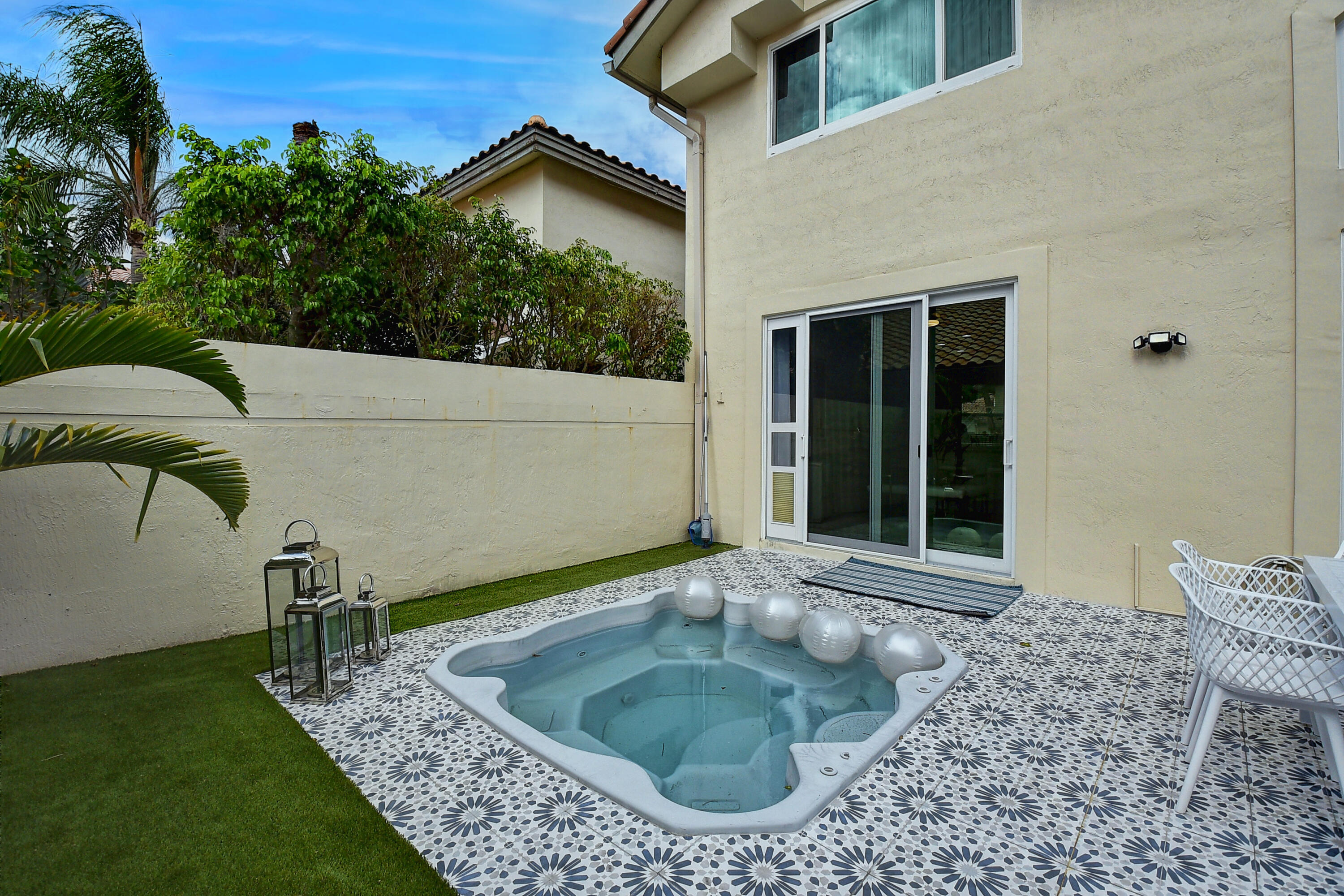 5183 Northwest 25th Way Boca Raton, FL 33496 - Photo 28 of 29 Hot Tub