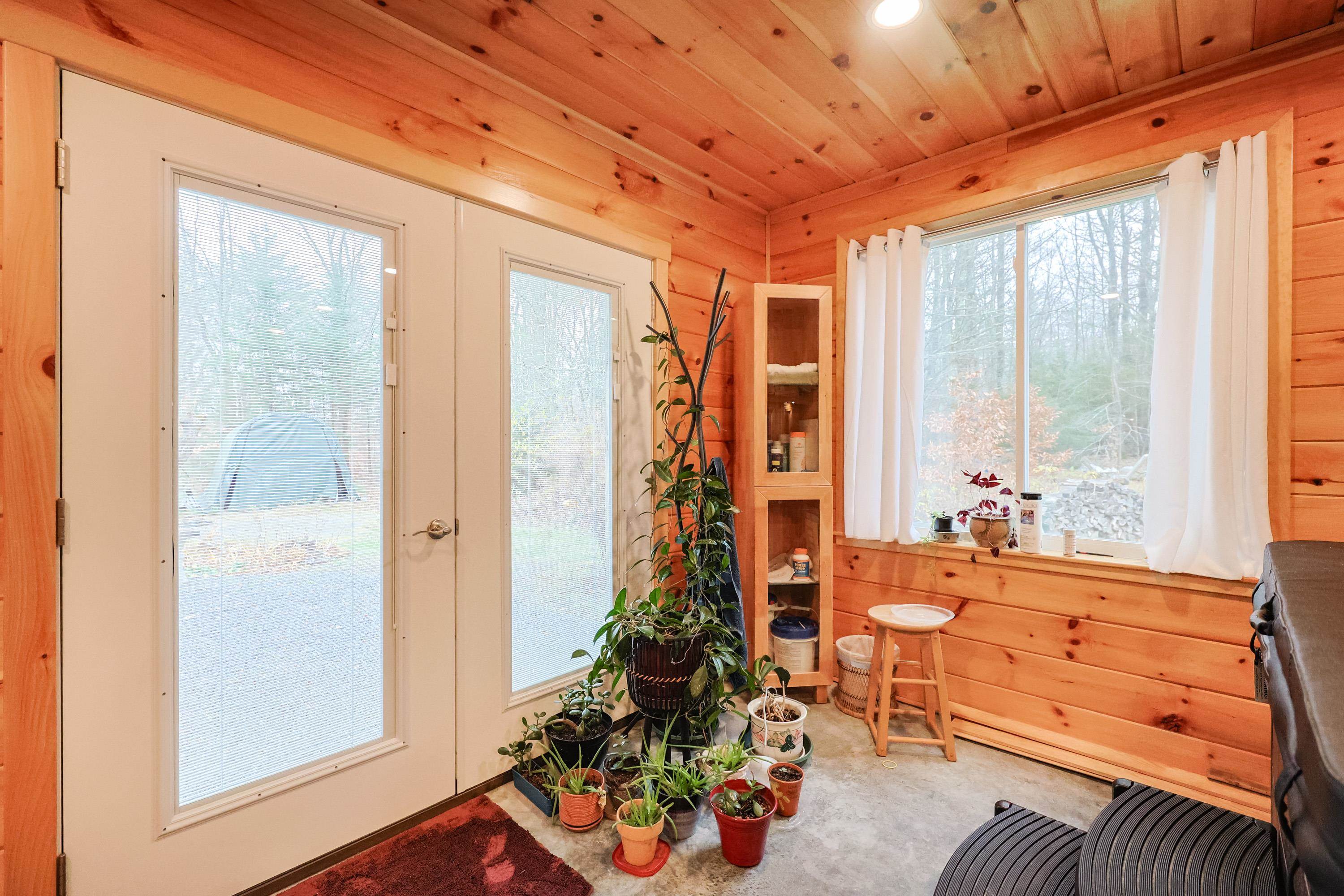 433 Royalston Road Fitzwilliam, NH 03447 - Photo 16 of 57