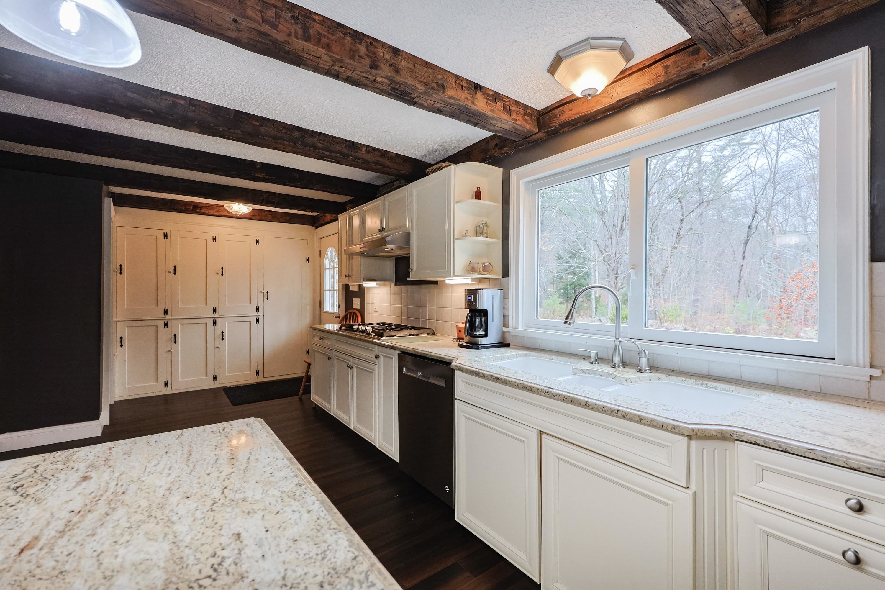 433 Royalston Road Fitzwilliam, NH 03447 - Photo 8 of 57