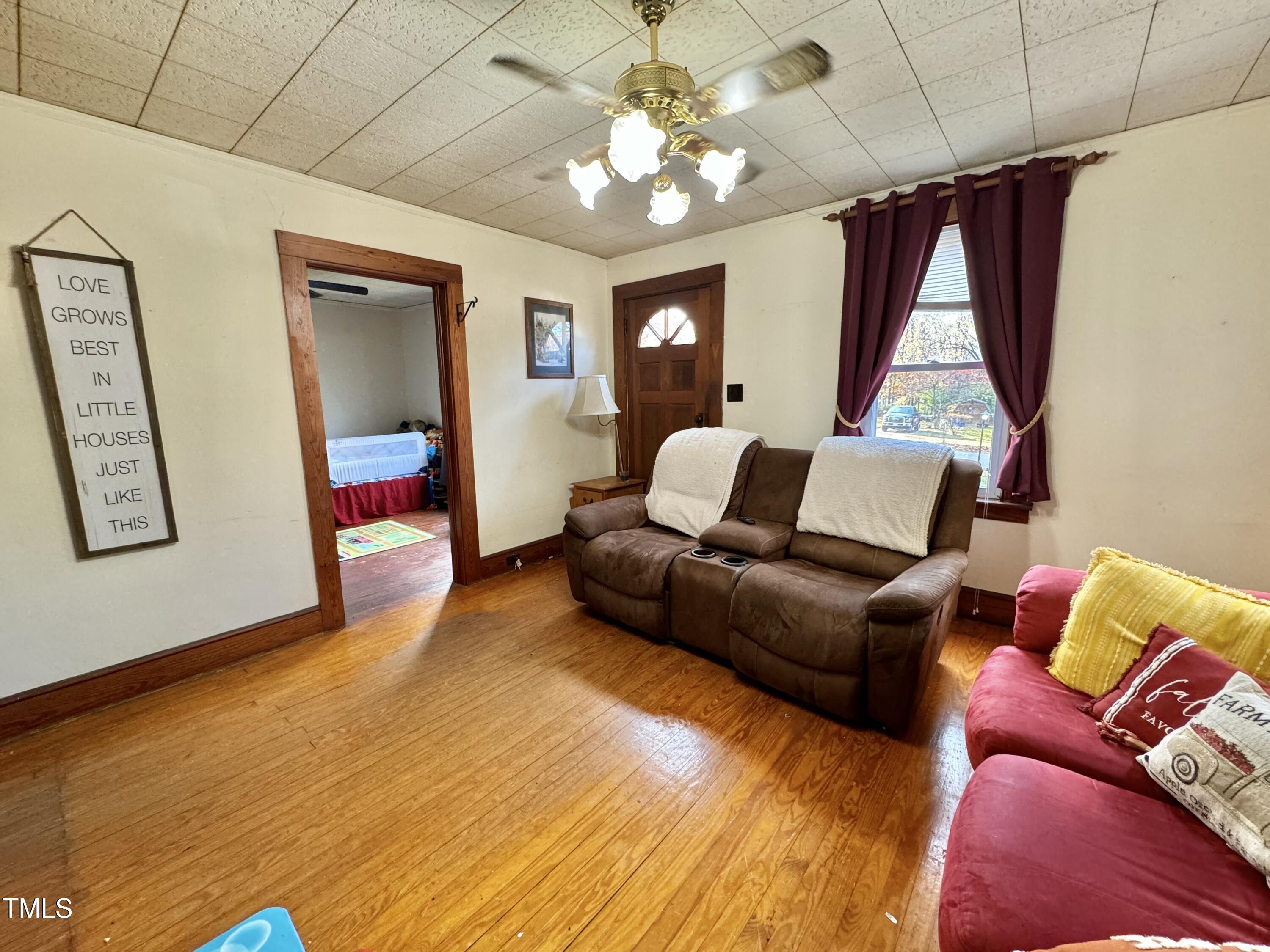 1420 Pointer Street Roxboro, NC 27573 - Photo 14 of 17 IMG_9319