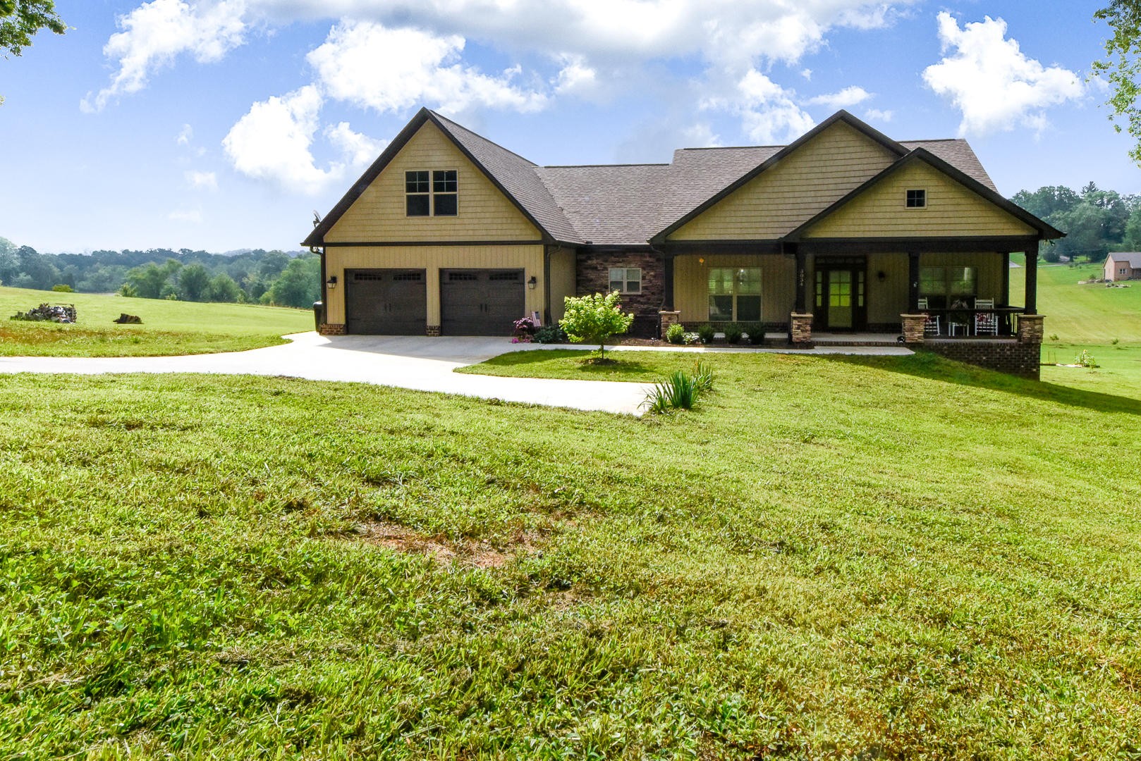 3034 Devault Road Louisville, TN 37777 - Photo 3 of 40 Gallery Image 3