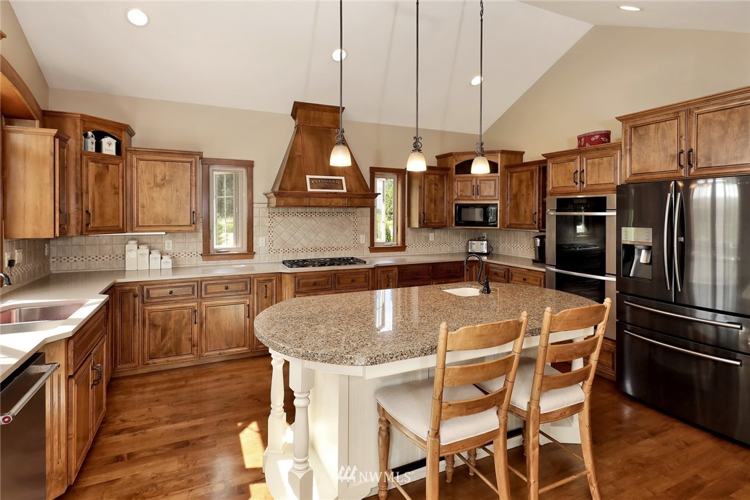8920 Axling Road Lynden, WA 98264 - Photo 8 of 25