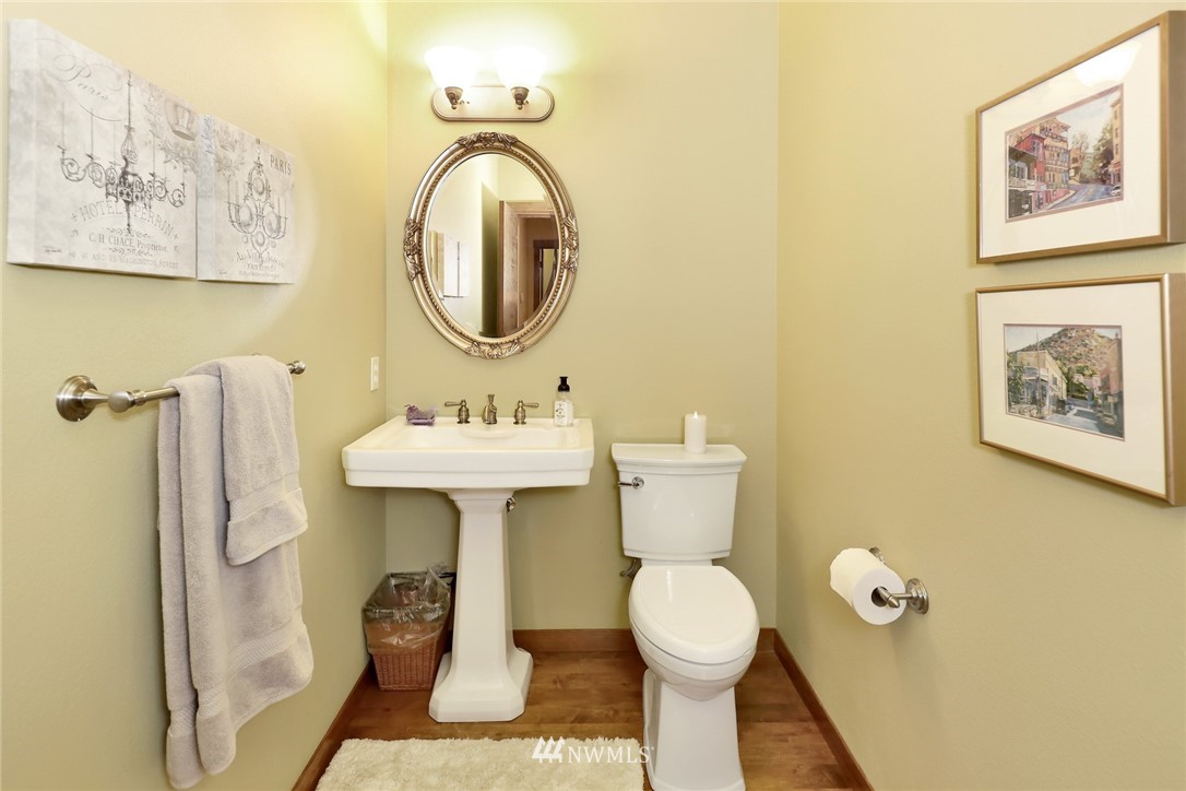 8920 Axling Road Lynden, WA 98264 - Photo 9 of 25