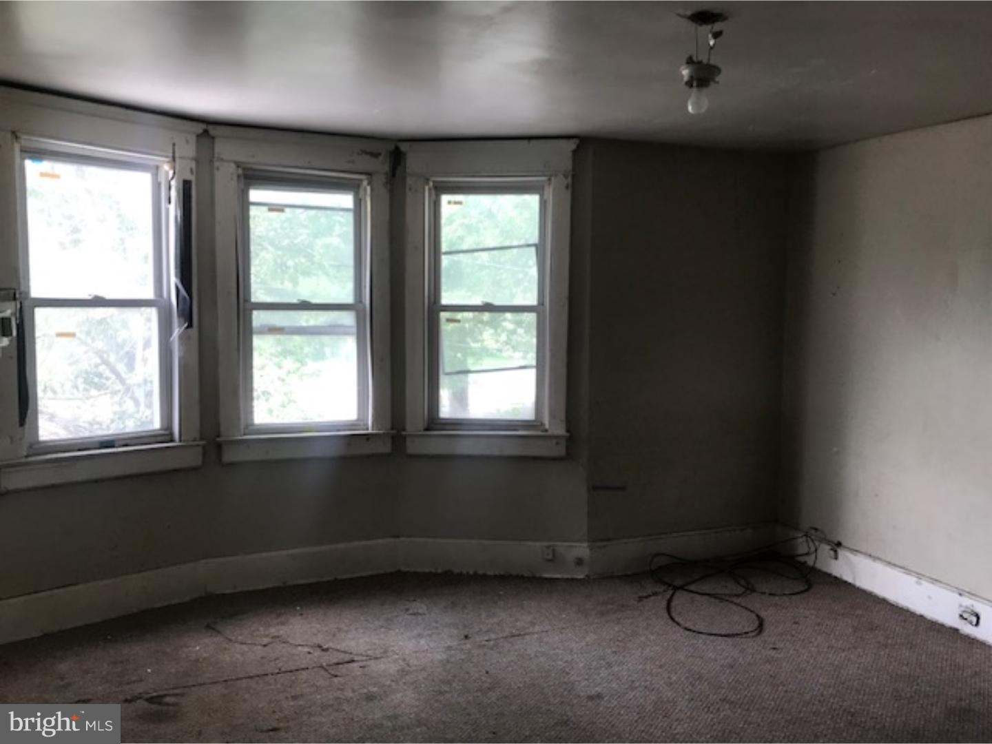 484 Riverside Avenue Trenton, NJ 08618 - Photo 11 of 12 Gallery Image 11