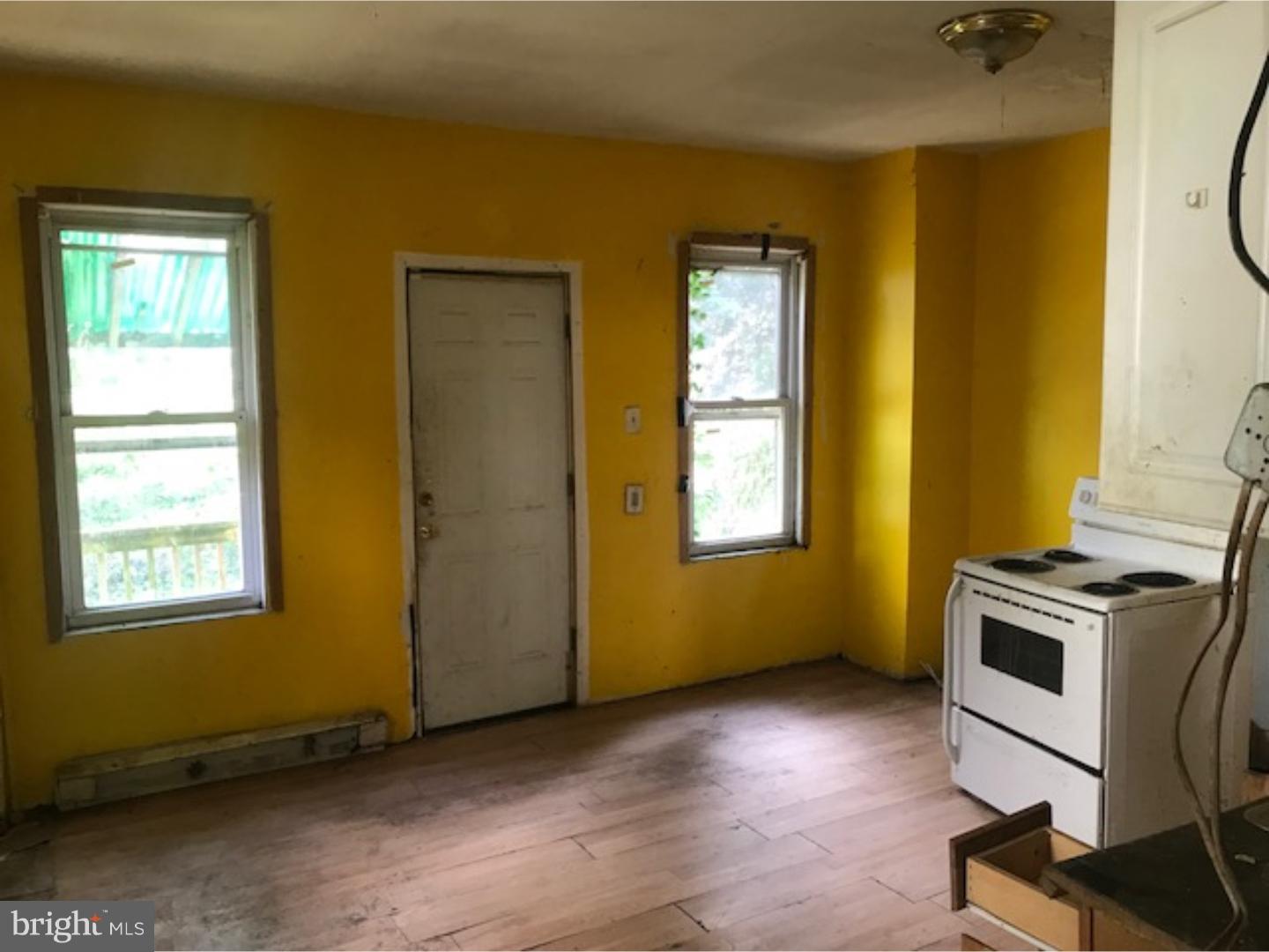 484 Riverside Avenue Trenton, NJ 08618 - Photo 5 of 12 Gallery Image 5