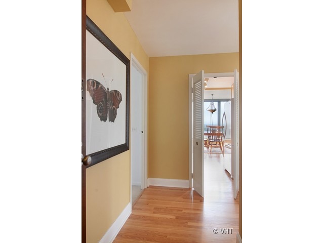 5445 North Sheridan Road, Unit 3801 Chicago, IL 60640 - Photo 2 of 16