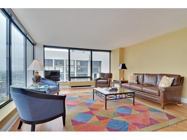 5445 North Sheridan Road, Unit 3801 Chicago, IL 60640 - Photo 4 of 16