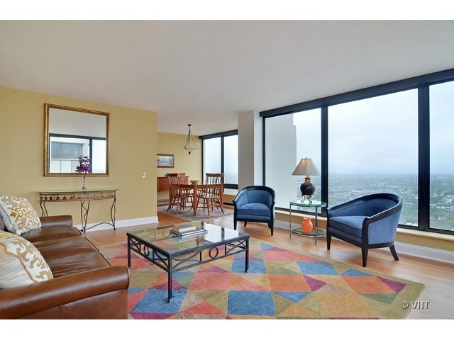 5445 North Sheridan Road, Unit 3801 Chicago, IL 60640 - Photo 5 of 16