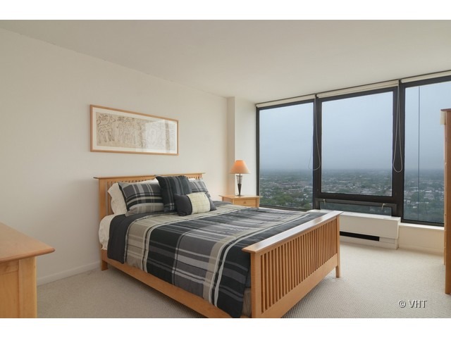 5445 North Sheridan Road, Unit 3801 Chicago, IL 60640 - Photo 10 of 16