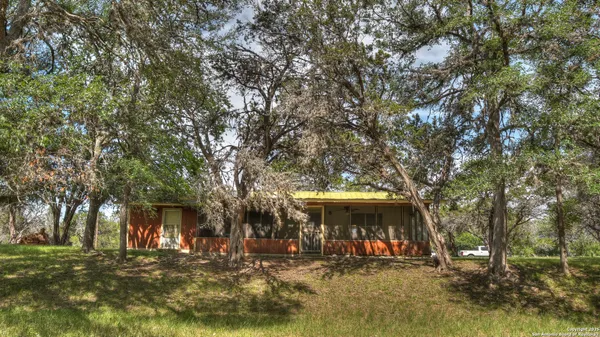 $499,000 | 154 Weston Road, Leakey, TX 78873