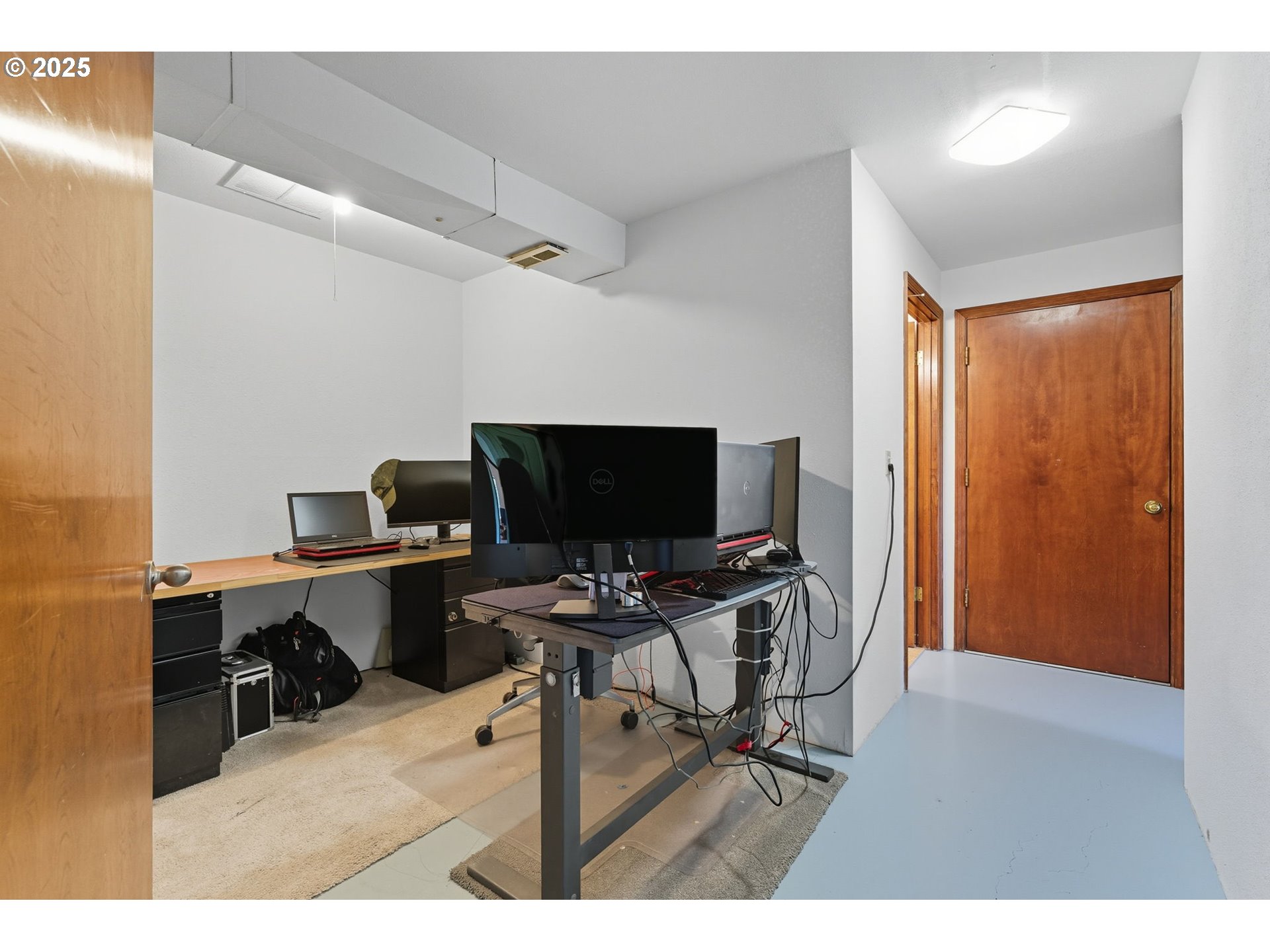 9151 Southeast Hideaway Court Damascus, OR 97089 - Photo 34 of 48 Den/Office