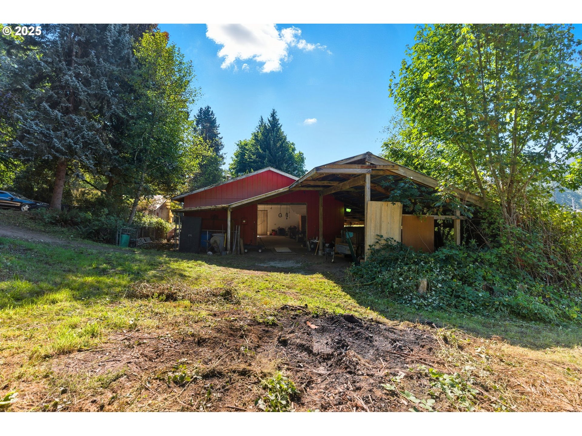 9151 Southeast Hideaway Court Damascus, OR 97089 - Photo 38 of 48 Workshop