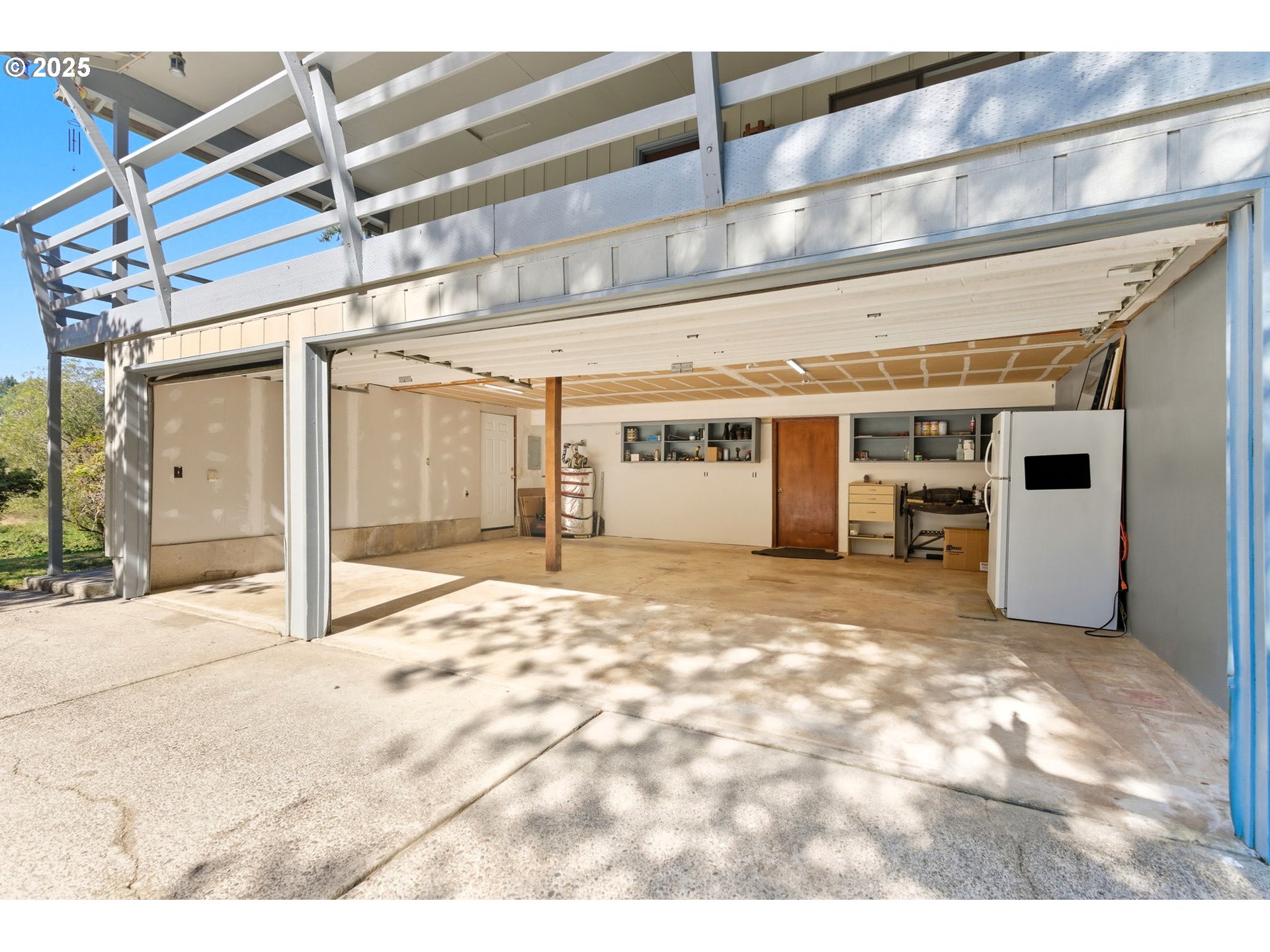 9151 Southeast Hideaway Court Damascus, OR 97089 - Photo 4 of 48