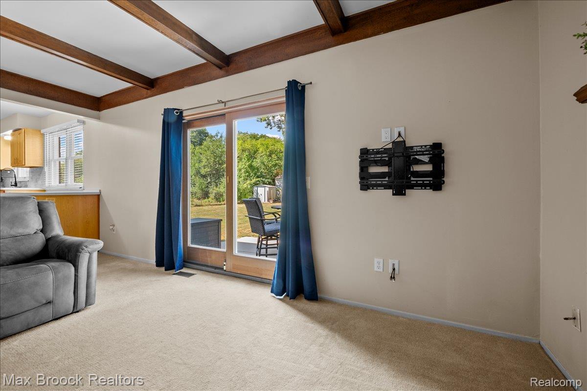 42470 Bishop Road Canton, MI 48188 - Photo 14 of 37 12-42470 Bishop Rd_12.jpg