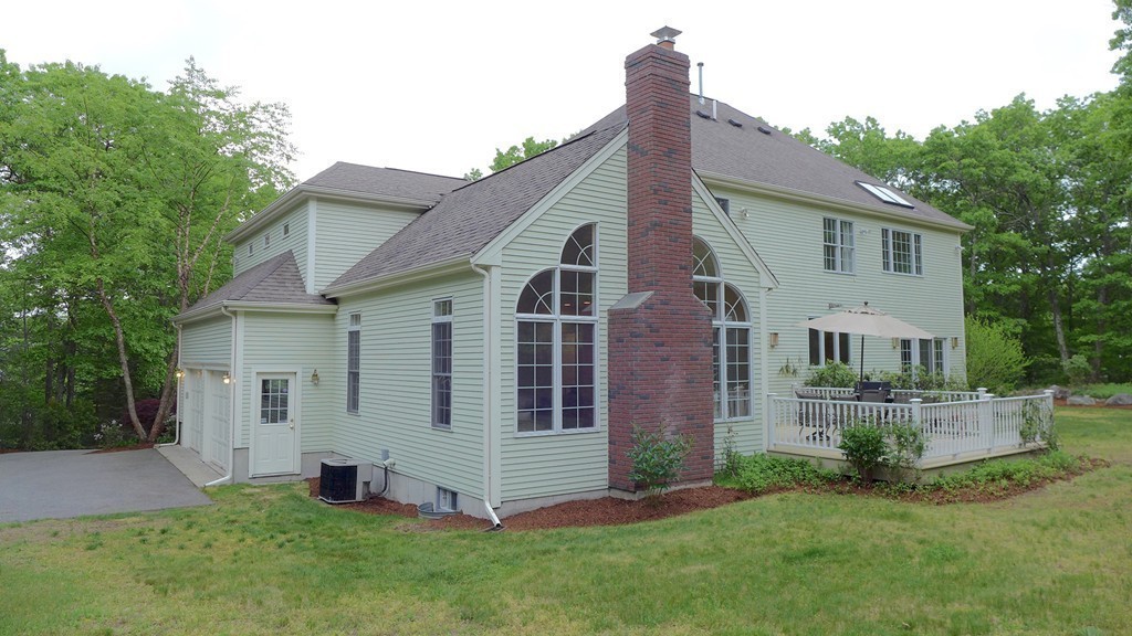 15 Black Elk Road Sharon, MA 02067 - Photo 19 of 26 Gallery Image 19