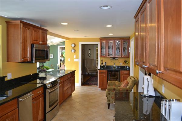 45 Captain Peirce Road Scituate, MA 02066 - Photo 3 of 20 Gallery Image 3