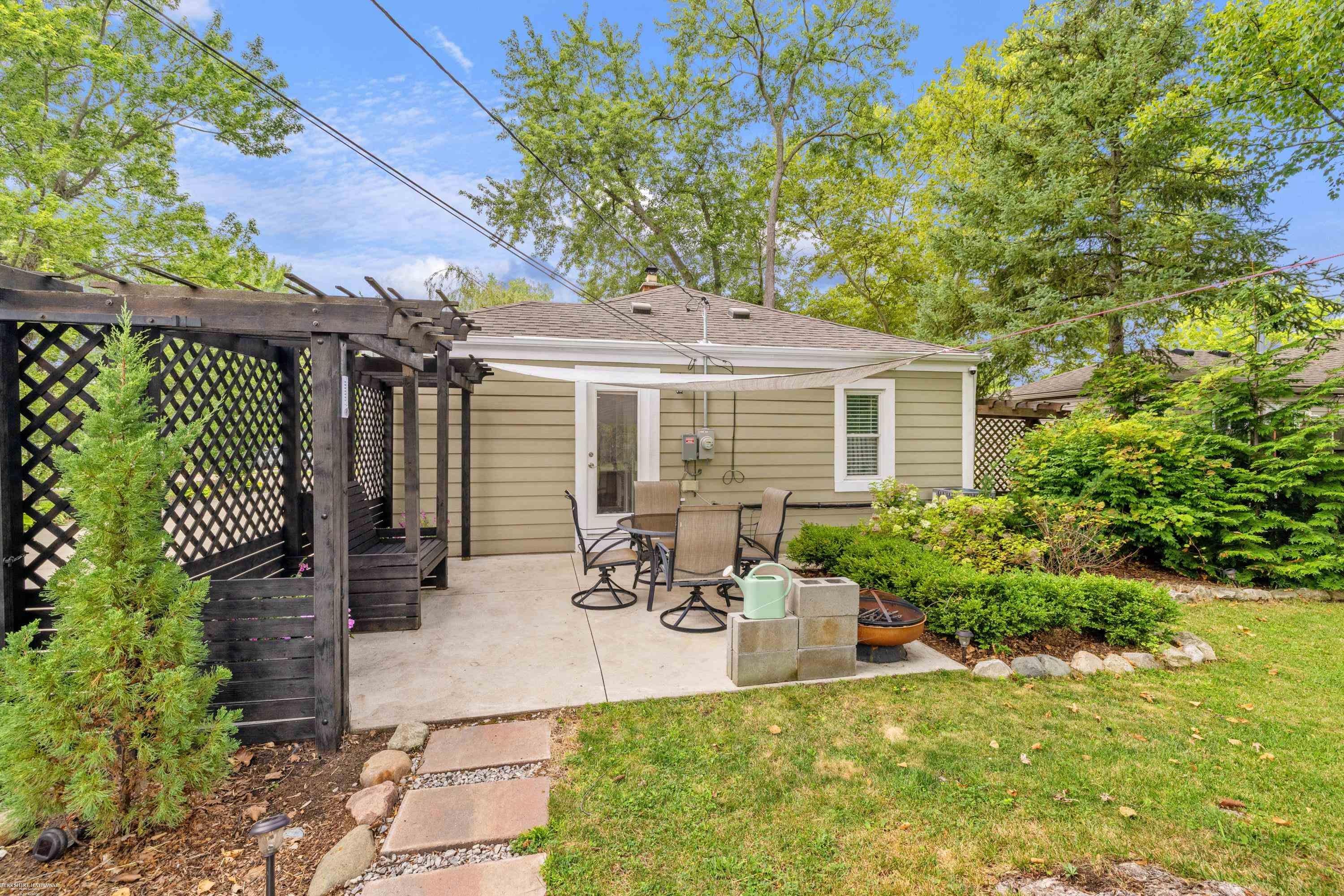 3239 Crooks Road Rochester Hills, MI 48309 - Photo 35 of 41 Gallery Image 35