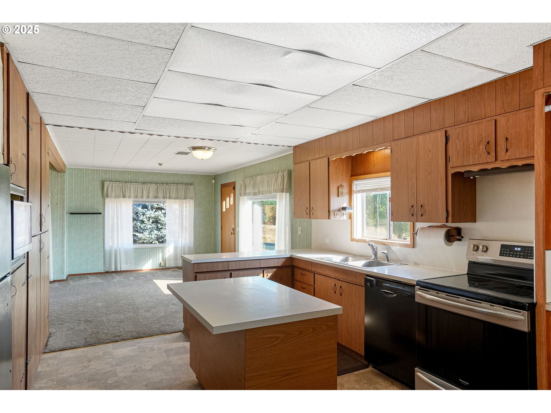 3744 Ridgeway Drive Southeast Turner, OR 97392 - Photo 11 of 48 Gallery Image 11