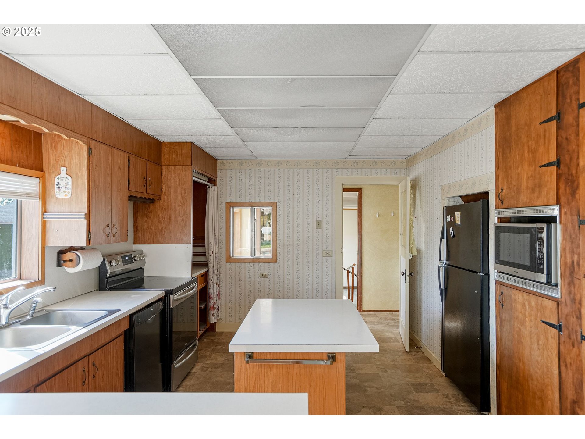 3744 Ridgeway Drive Southeast Turner, OR 97392 - Photo 10 of 48 Gallery Image 10