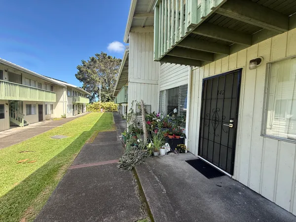 $209,000 | 485 Waianuenue Avenue, Unit 142, Hilo, HI 96720
