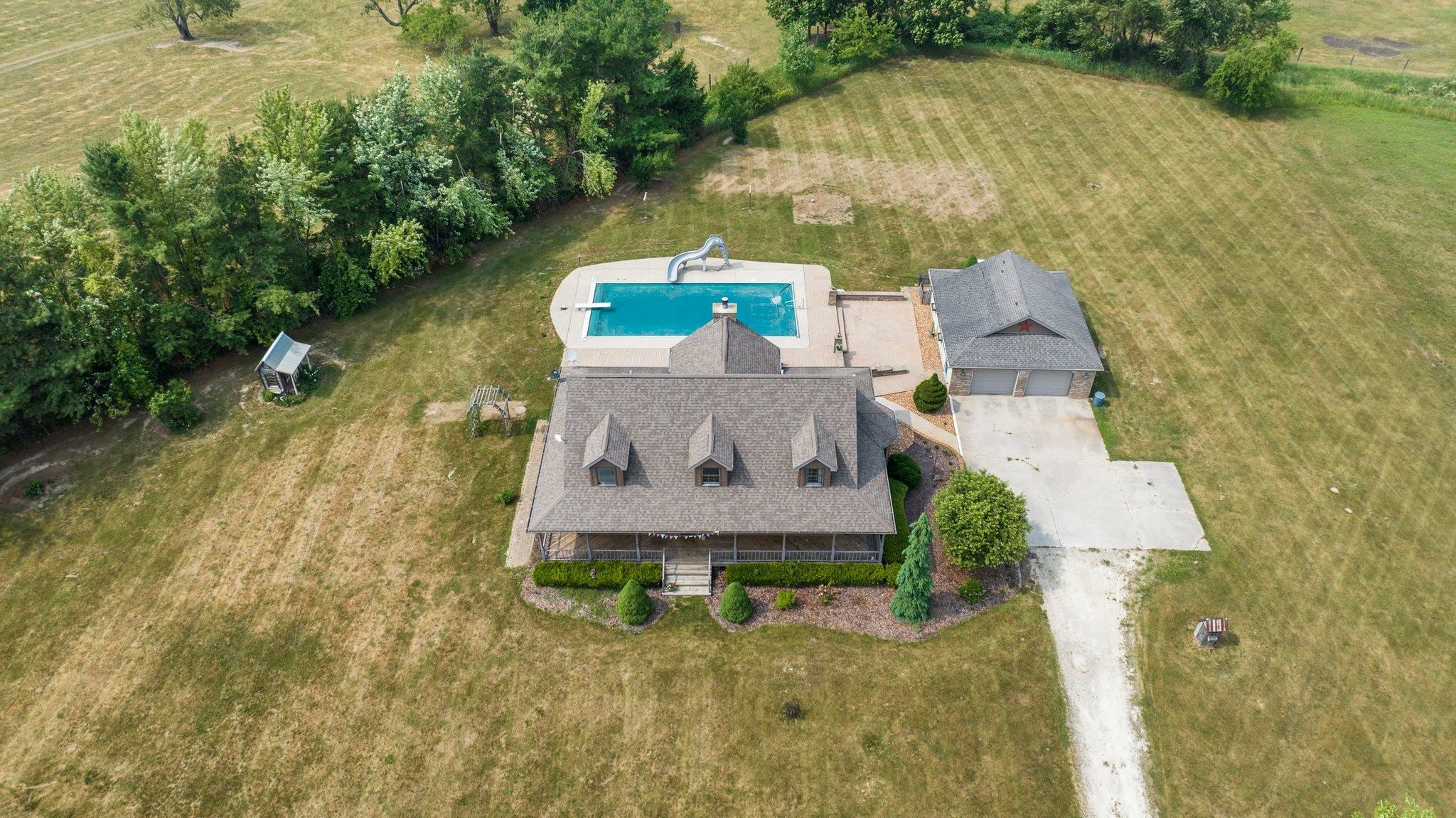 6973 North Ray Road Fremont, IN 46737 - Photo 4 of 35