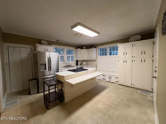 $529,000 | 503 Mayes Avenue, Sweetwater, TN 37874