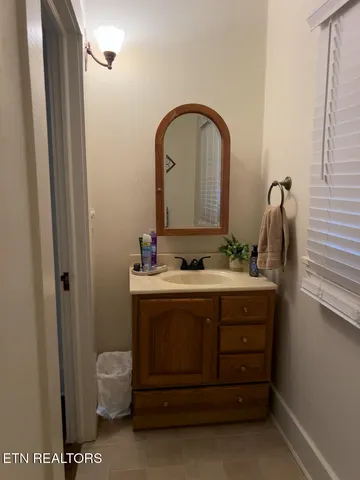 $529,000 | 503 Mayes Avenue, Sweetwater, TN 37874