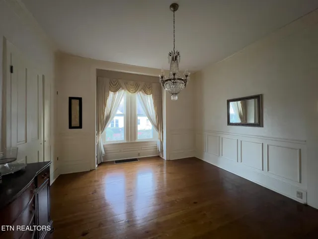 $529,000 | 503 Mayes Avenue, Sweetwater, TN 37874