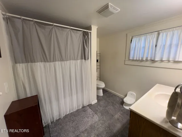 $529,000 | 503 Mayes Avenue, Sweetwater, TN 37874