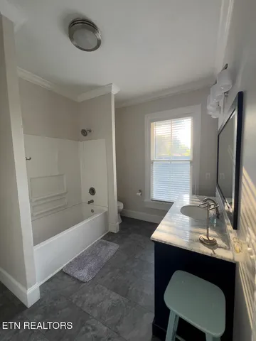 $529,000 | 503 Mayes Avenue, Sweetwater, TN 37874