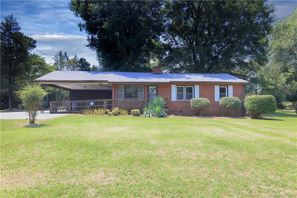 1618 Scott Road Statesville, NC 28625 - Photo 2 of 20