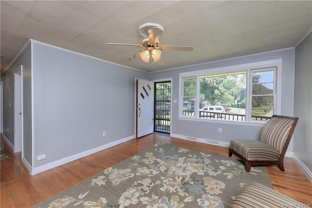 1618 Scott Road Statesville, NC 28625 - Photo 4 of 20