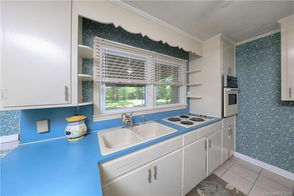 1618 Scott Road Statesville, NC 28625 - Photo 10 of 20