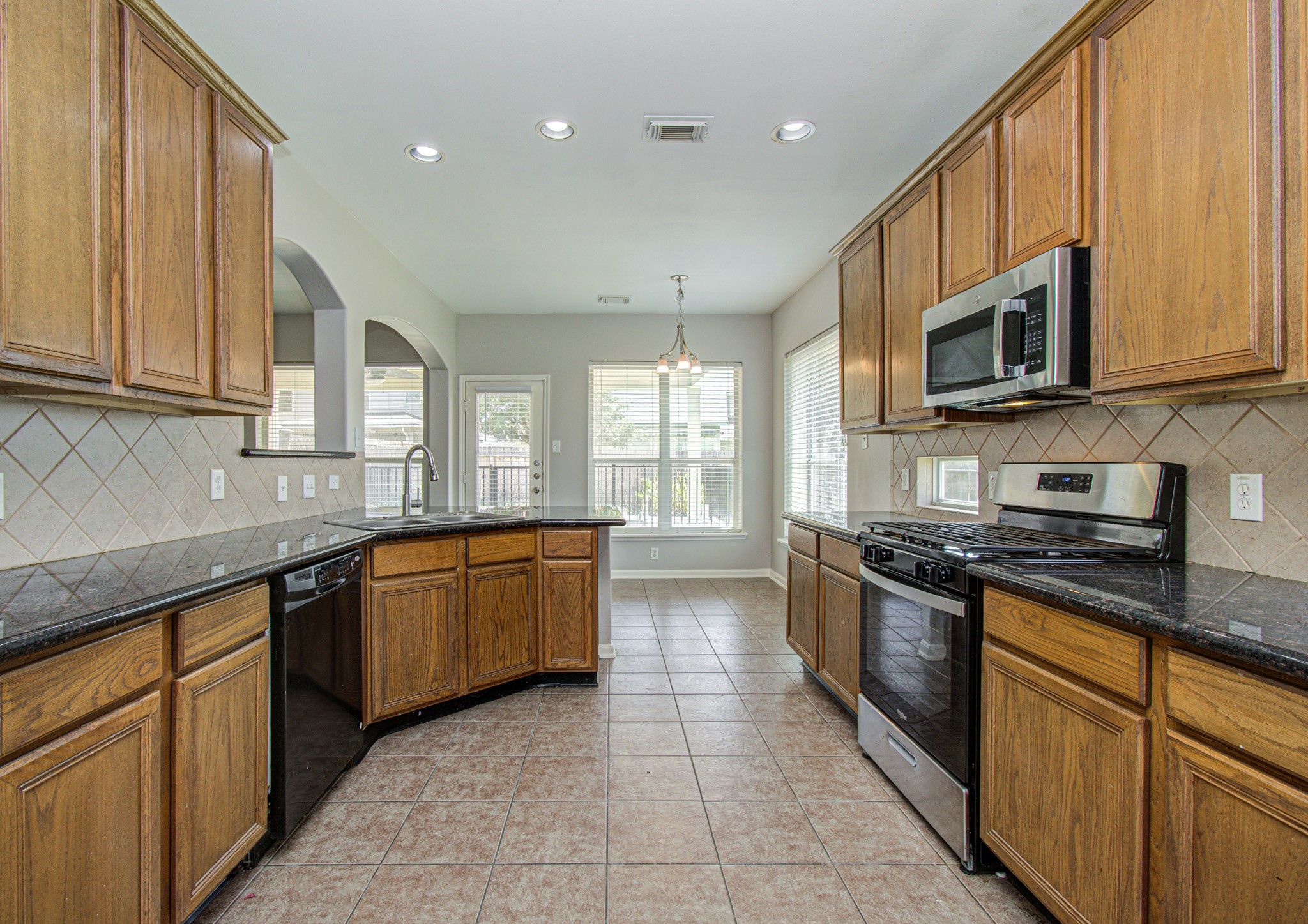 6715 Starcroft Court Spring, TX 77379 - Photo 22 of 45 Gallery Image 22
