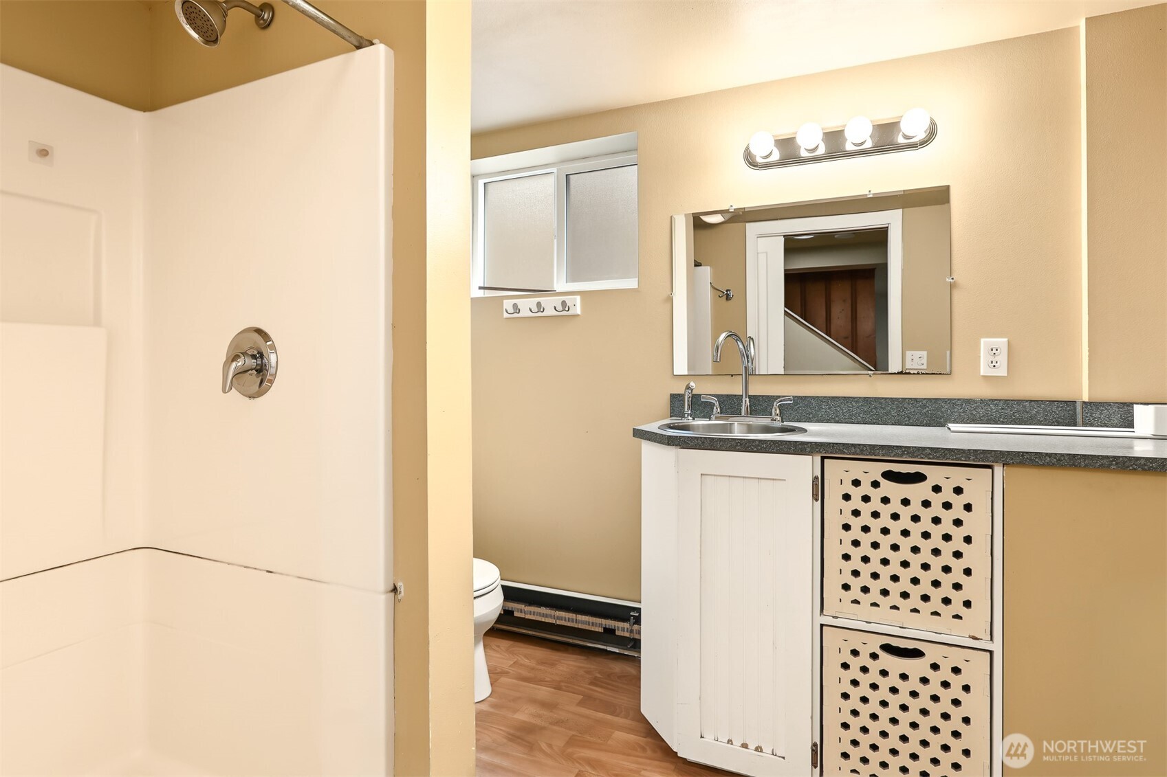 1010 Rucker Avenue Everett, WA 98201 - Photo 29 of 37 Gallery Image 29