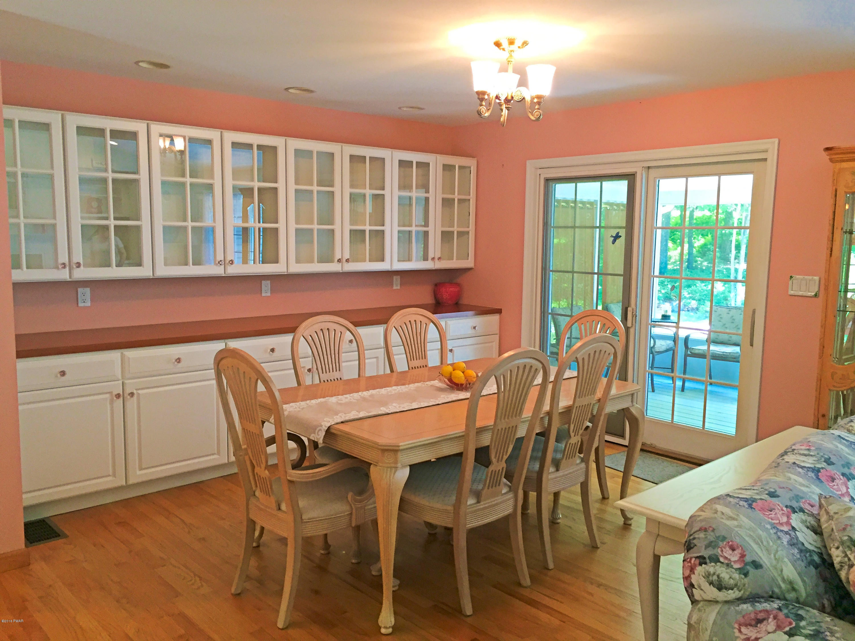120 Stone Ridge Lane Milford, PA 18337 - Photo 4 of 33