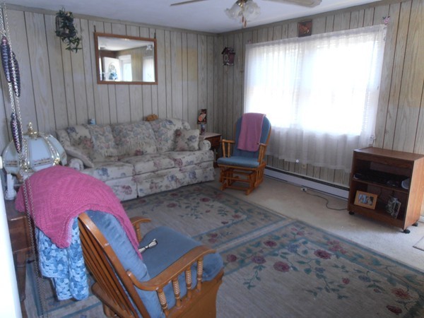 67 Partridge Drive Springfield, MA 01119 - Photo 3 of 9 Gallery Image 3