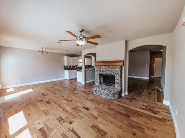 $1,900 | 10929 Hawks Landing Road, Fort Worth, TX 76052