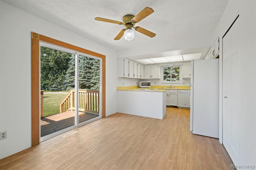11141 East Potter Road Davison, MI 48423 - Photo 8 of 43