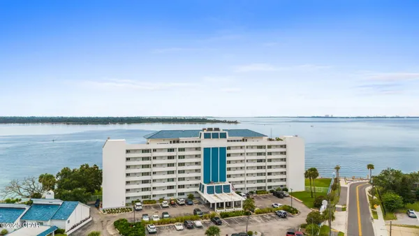 $229,900 | 100 Cherry Street, Unit 202, Panama City, FL 32401