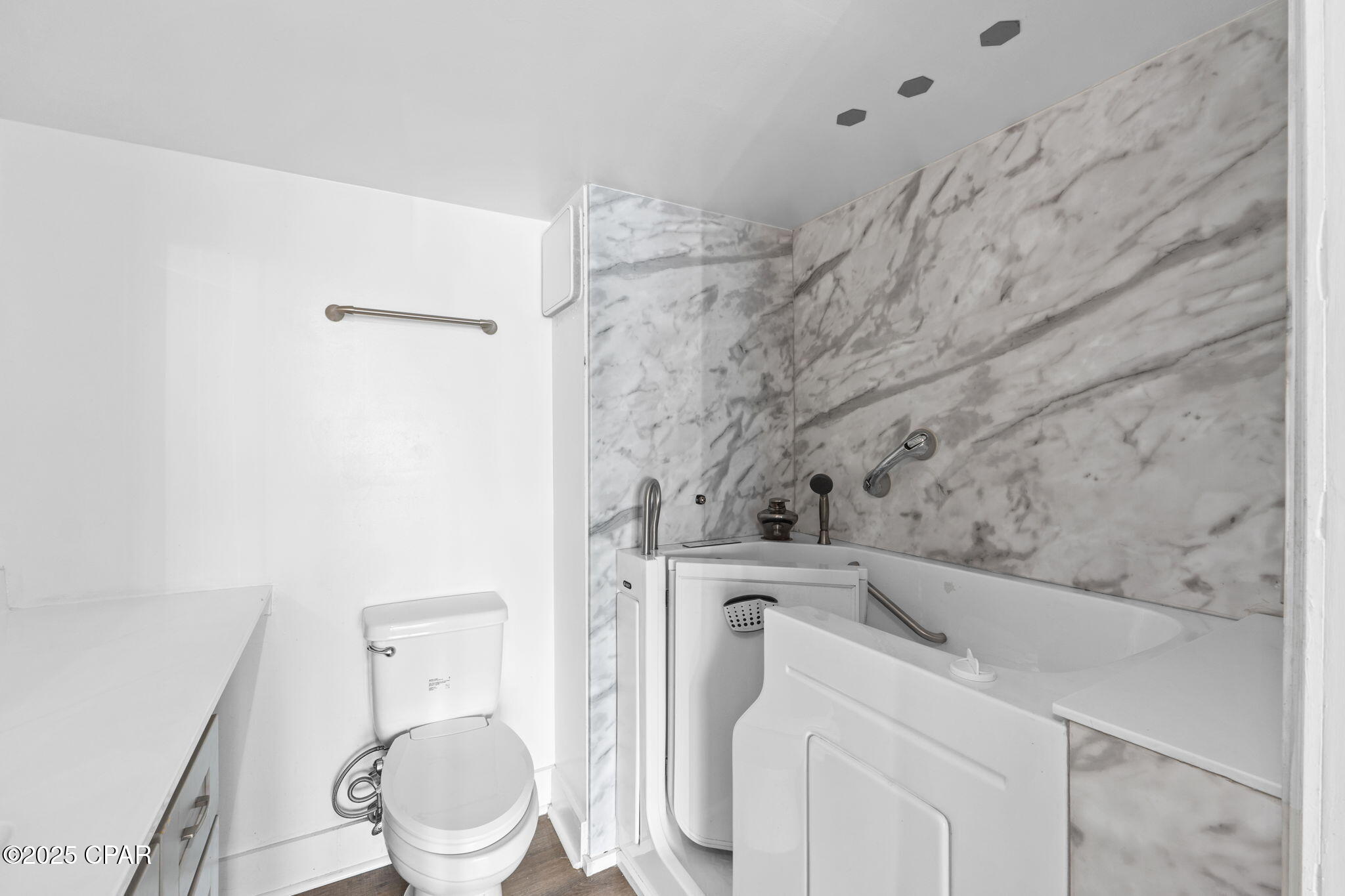 100 Cherry Street, Unit 202 Panama City, FL 32401 - Photo 16 of 39