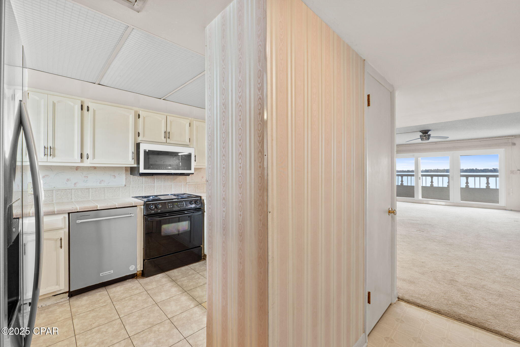 100 Cherry Street, Unit 202 Panama City, FL 32401 - Photo 2 of 39